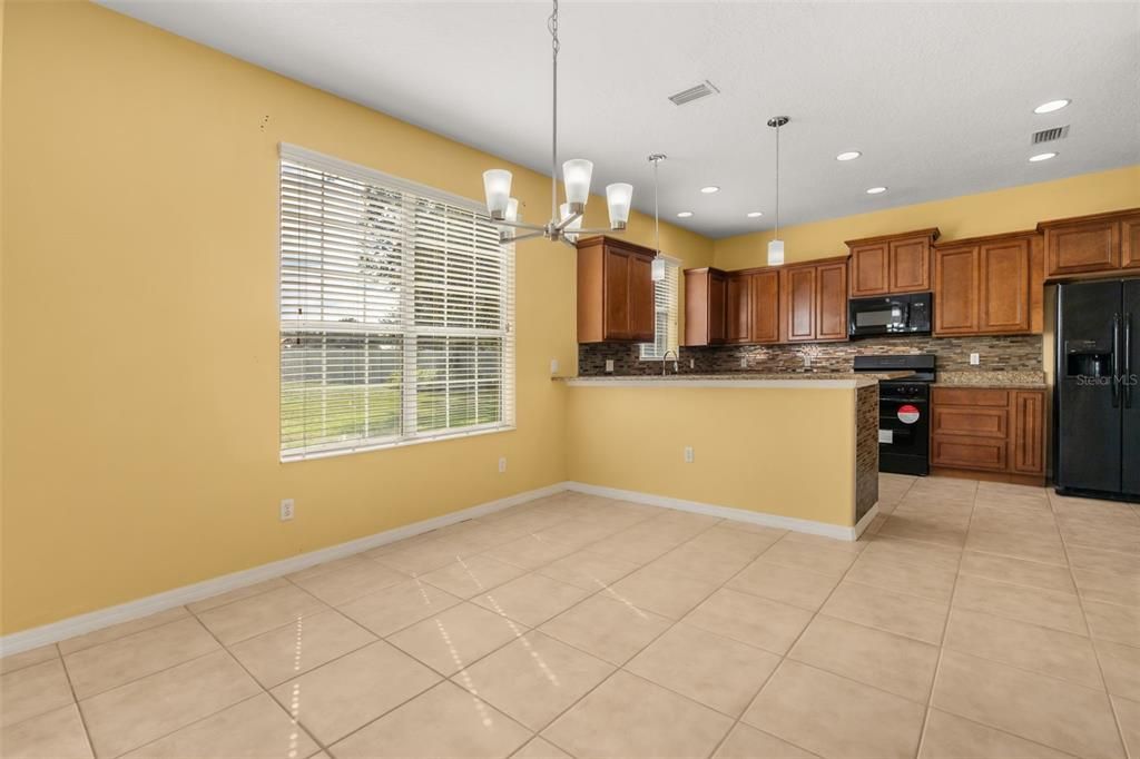 For Sale: $315,000 (3 beds, 2 baths, 1778 Square Feet)