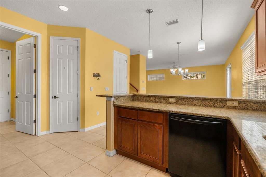 For Sale: $315,000 (3 beds, 2 baths, 1778 Square Feet)