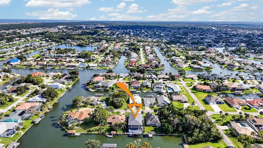 En Venta: $879,900 (3 camas, 2 baños, 2305 Pies cuadrados)