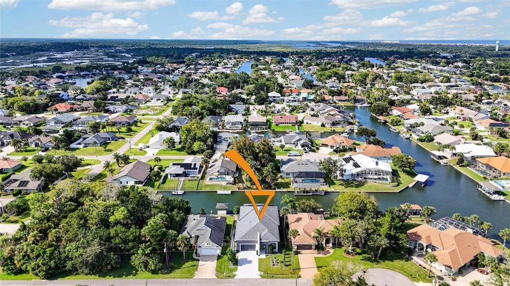 En Venta: $879,900 (3 camas, 2 baños, 2305 Pies cuadrados)