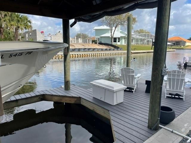 En Venta: $879,900 (3 camas, 2 baños, 2305 Pies cuadrados)