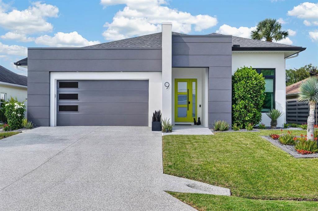 En Venta: $879,900 (3 camas, 2 baños, 2305 Pies cuadrados)