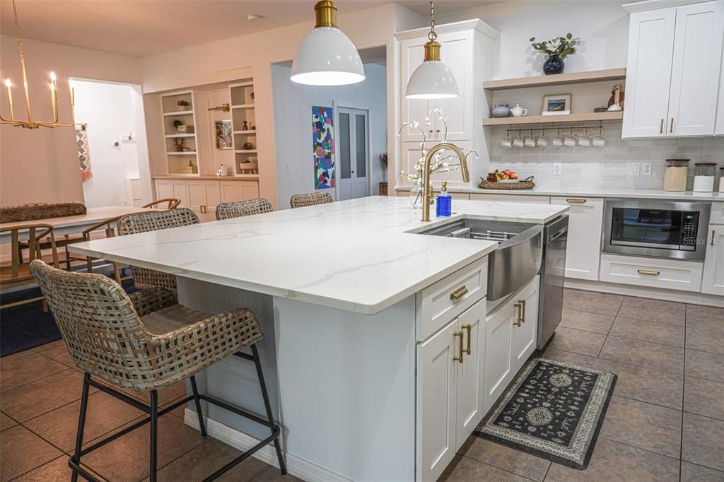 На продажу: $619,995 (5 спален, 4 ванн, 3639 Квадратных фут)