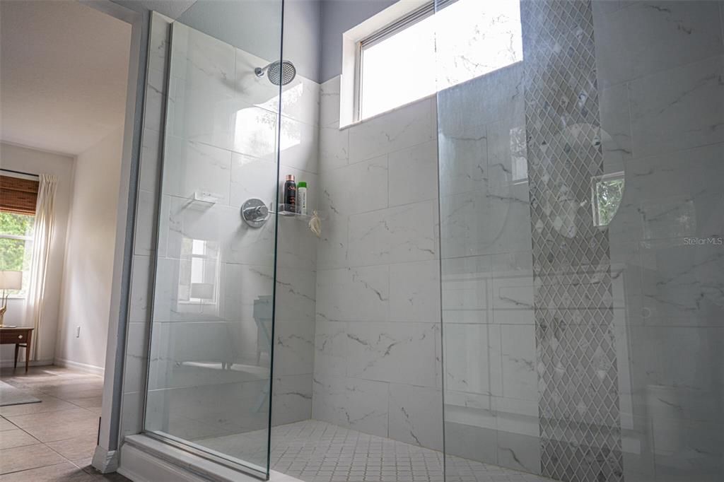 На продажу: $619,995 (5 спален, 4 ванн, 3639 Квадратных фут)