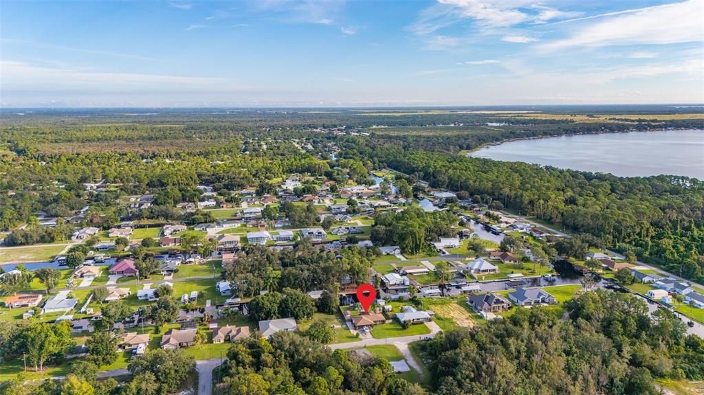 На продажу: $330,000 (2 спален, 2 ванн, 1361 Квадратных фут)