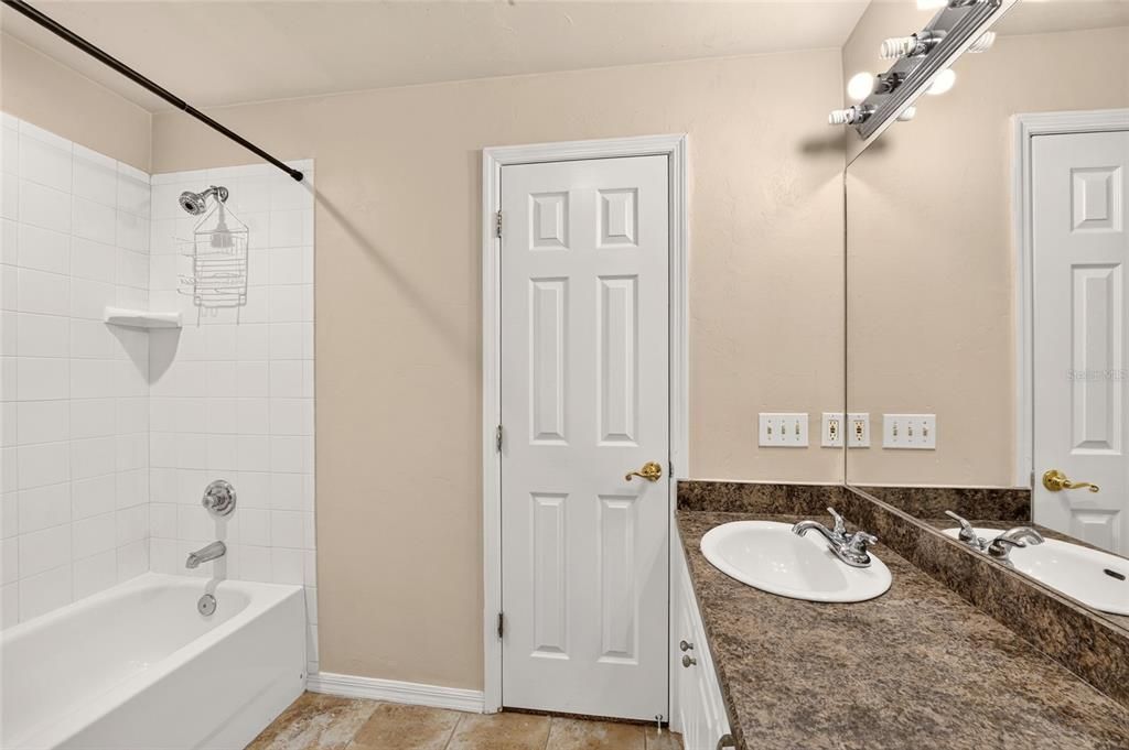 For Sale: $239,000 (3 beds, 2 baths, 1747 Square Feet)