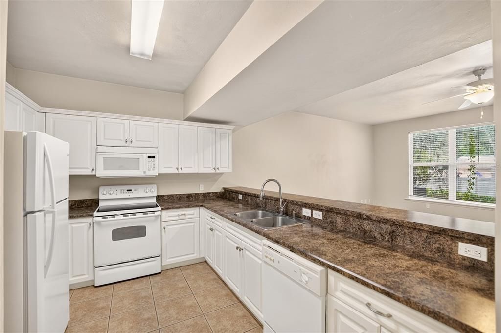 For Sale: $239,000 (3 beds, 2 baths, 1747 Square Feet)