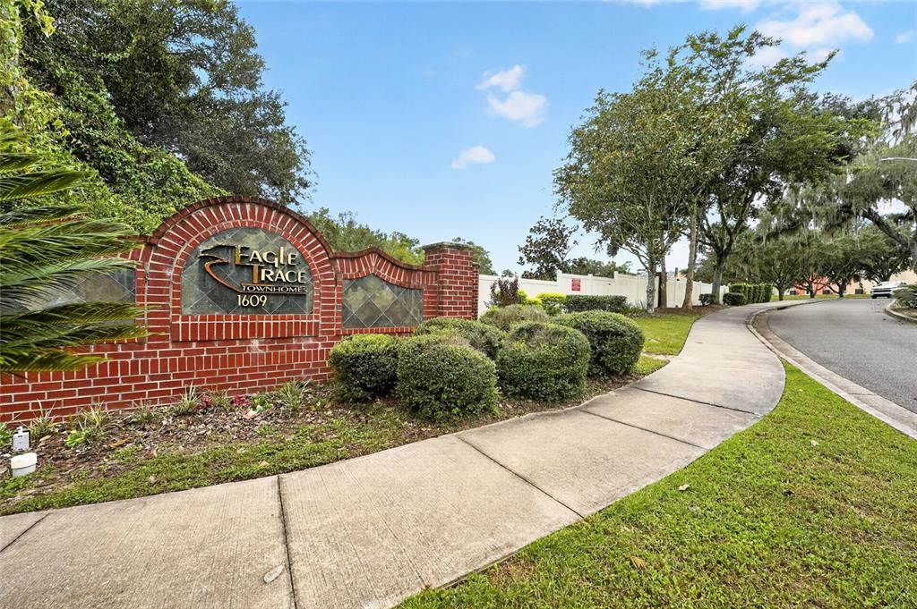 For Sale: $239,000 (3 beds, 2 baths, 1747 Square Feet)