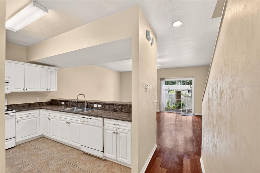 For Sale: $239,000 (3 beds, 2 baths, 1747 Square Feet)