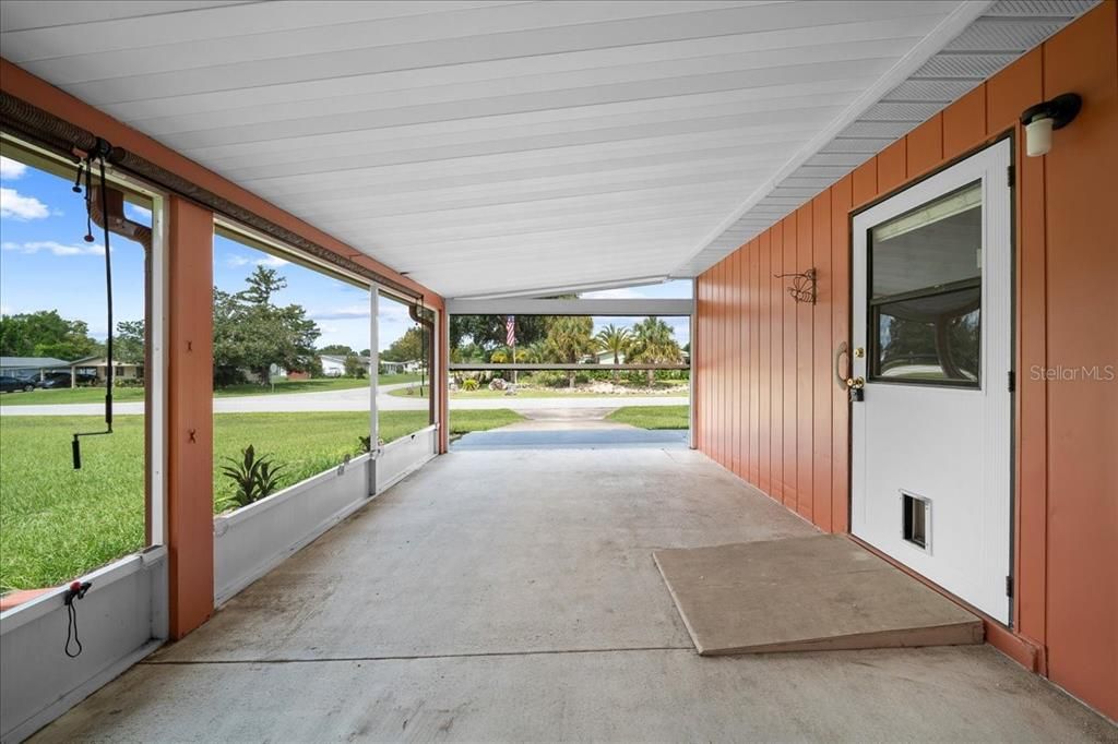 For Sale: $159,500 (2 beds, 2 baths, 1144 Square Feet)
