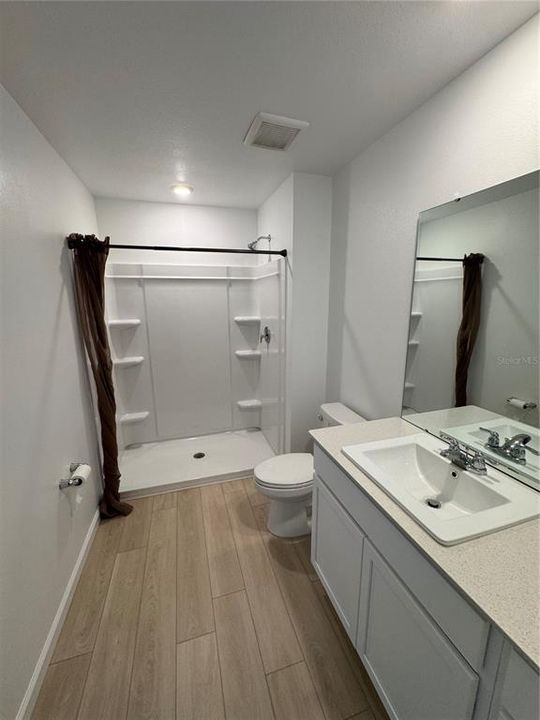 For Rent: $2,100 (4 beds, 2 baths, 1830 Square Feet)