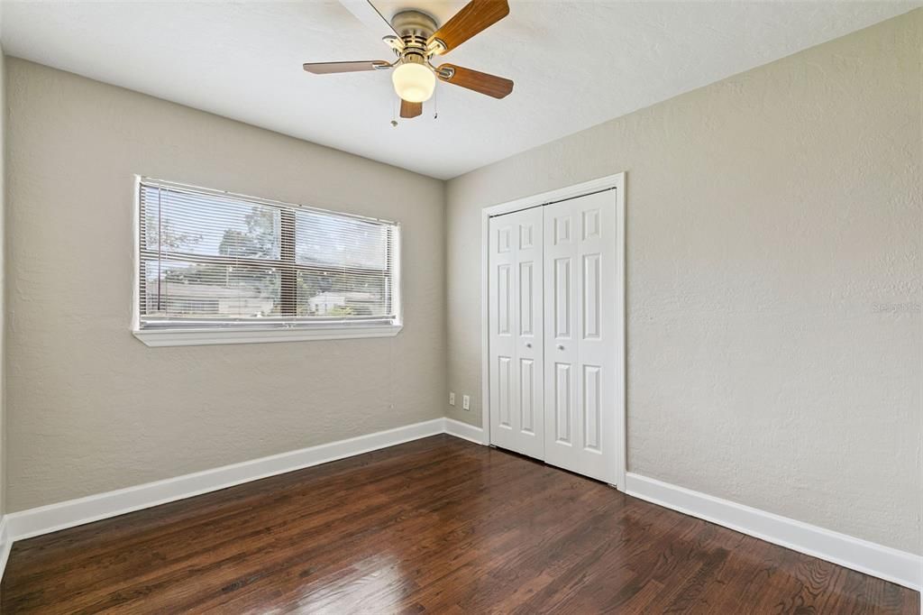 For Sale: $399,900 (3 beds, 2 baths, 1261 Square Feet)