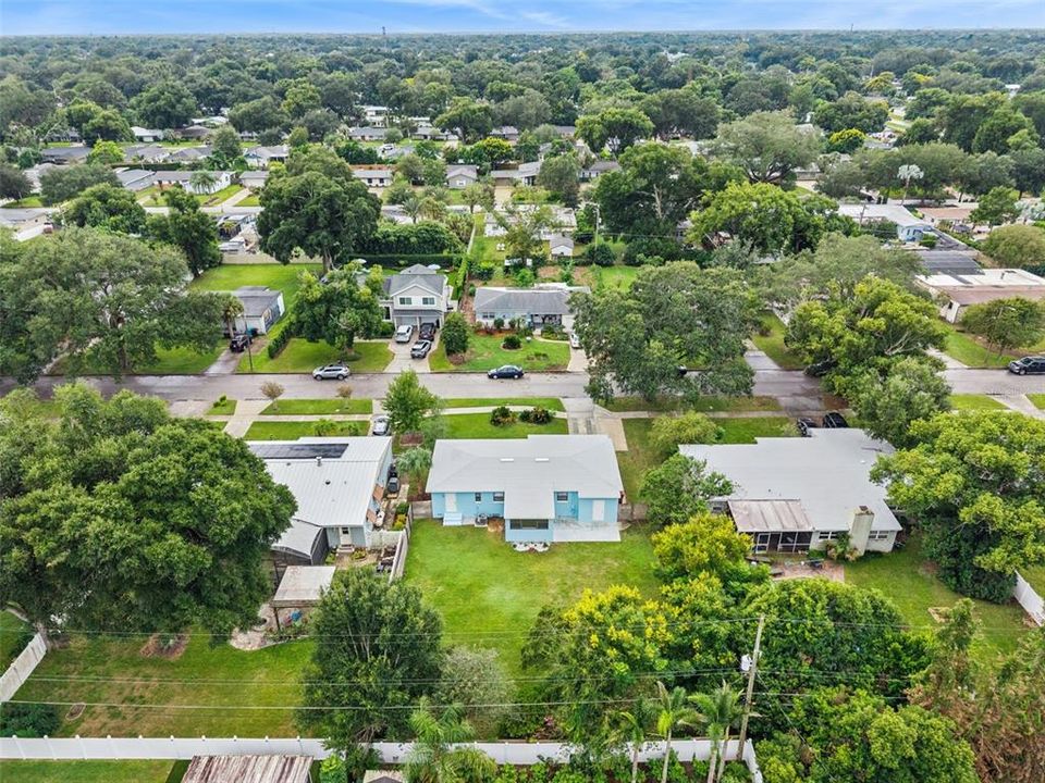 For Sale: $399,900 (3 beds, 2 baths, 1261 Square Feet)