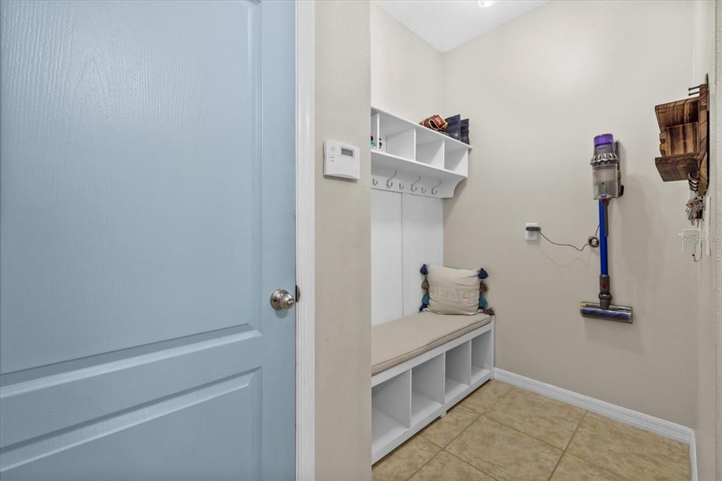 En Venta: $675,000 (4 camas, 3 baños, 3234 Pies cuadrados)