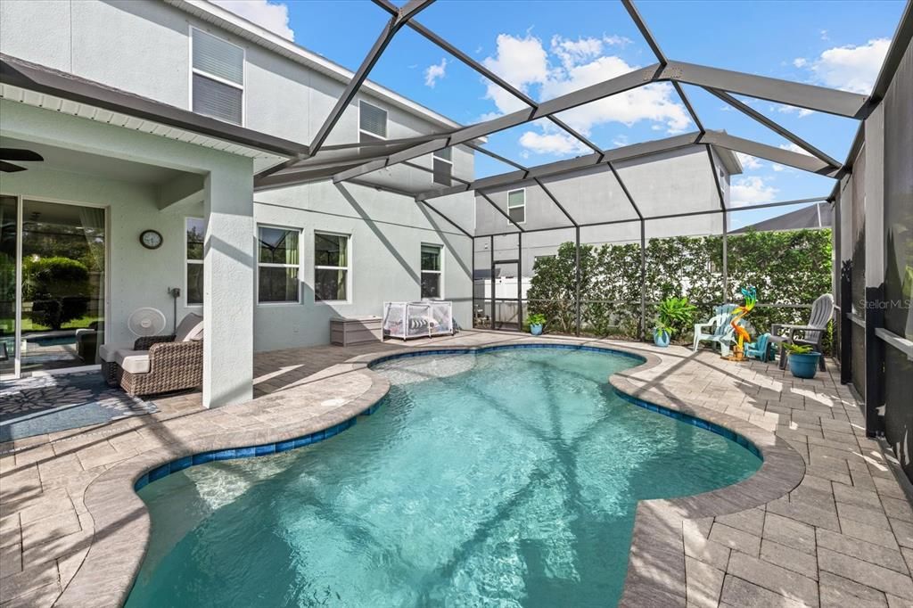 En Venta: $675,000 (4 camas, 3 baños, 3234 Pies cuadrados)