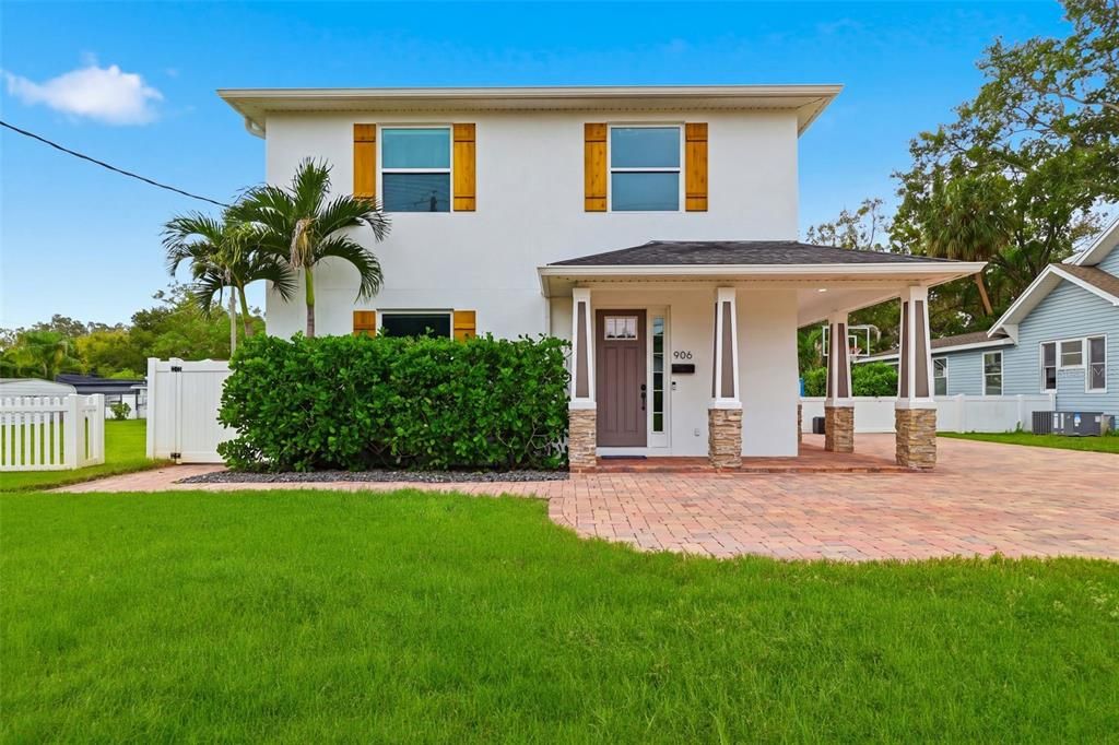 En Venta: $1,274,900 (4 camas, 3 baños, 3593 Pies cuadrados)