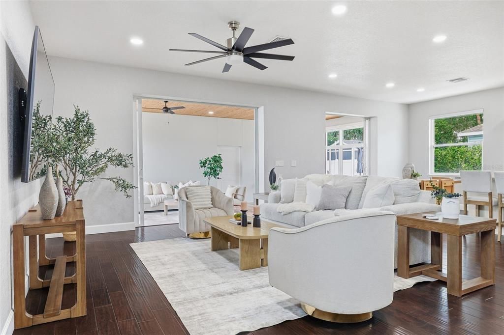 En Venta: $1,274,900 (4 camas, 3 baños, 3593 Pies cuadrados)