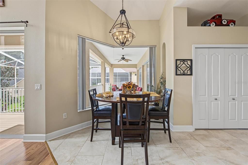 For Sale: $899,000 (5 beds, 4 baths, 3675 Square Feet)