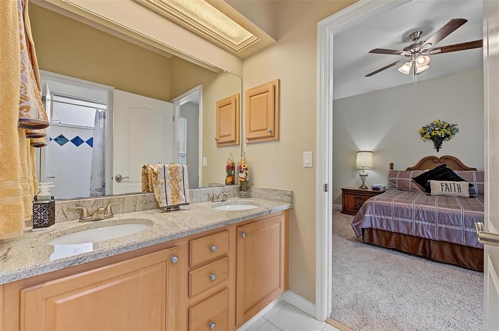 For Sale: $899,000 (5 beds, 4 baths, 3675 Square Feet)