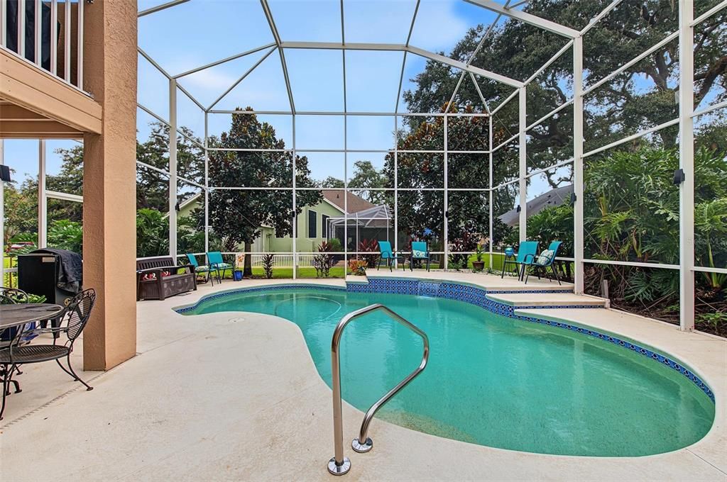 For Sale: $899,000 (5 beds, 4 baths, 3675 Square Feet)