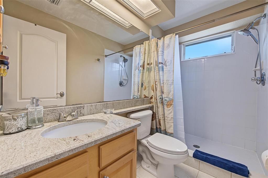 For Sale: $899,000 (5 beds, 4 baths, 3675 Square Feet)