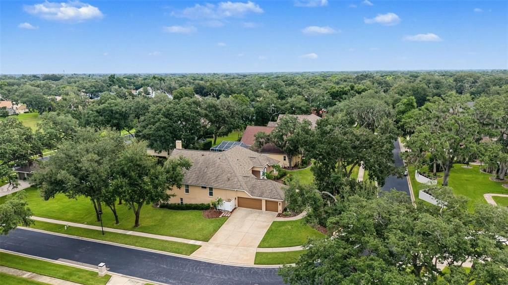 For Sale: $899,000 (5 beds, 4 baths, 3675 Square Feet)
