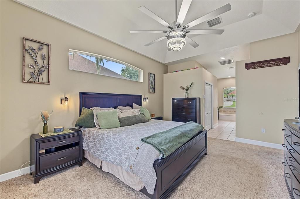 For Sale: $899,000 (5 beds, 4 baths, 3675 Square Feet)