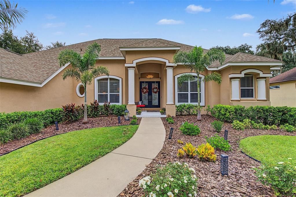 For Sale: $899,000 (5 beds, 4 baths, 3675 Square Feet)