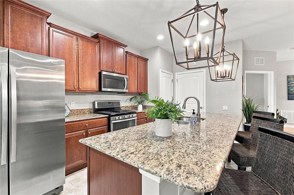 For Sale: $414,900 (3 beds, 2 baths, 2042 Square Feet)