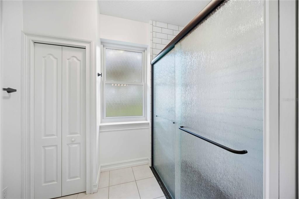 En Venta: $750,000 (4 camas, 3 baños, 3211 Pies cuadrados)