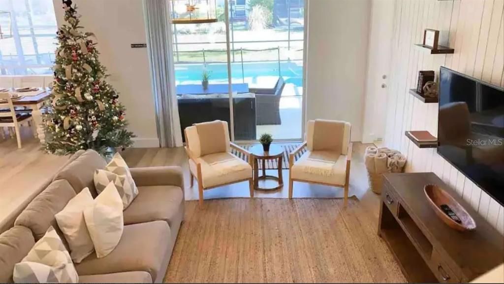 For Rent: $4,950 (5 beds, 5 baths, 3067 Square Feet)