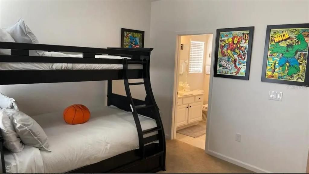 For Rent: $4,950 (5 beds, 5 baths, 3067 Square Feet)