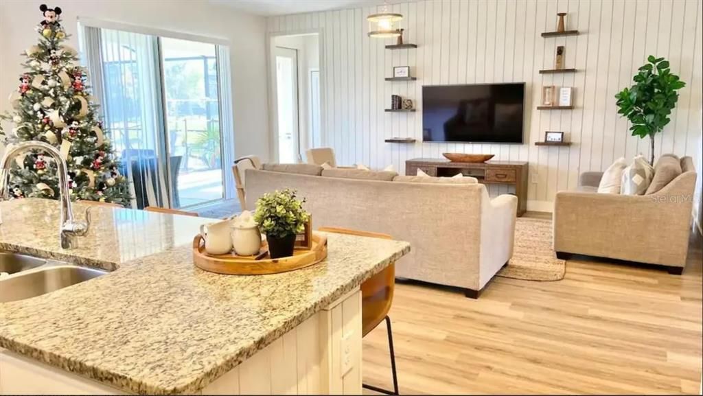 For Rent: $4,950 (5 beds, 5 baths, 3067 Square Feet)