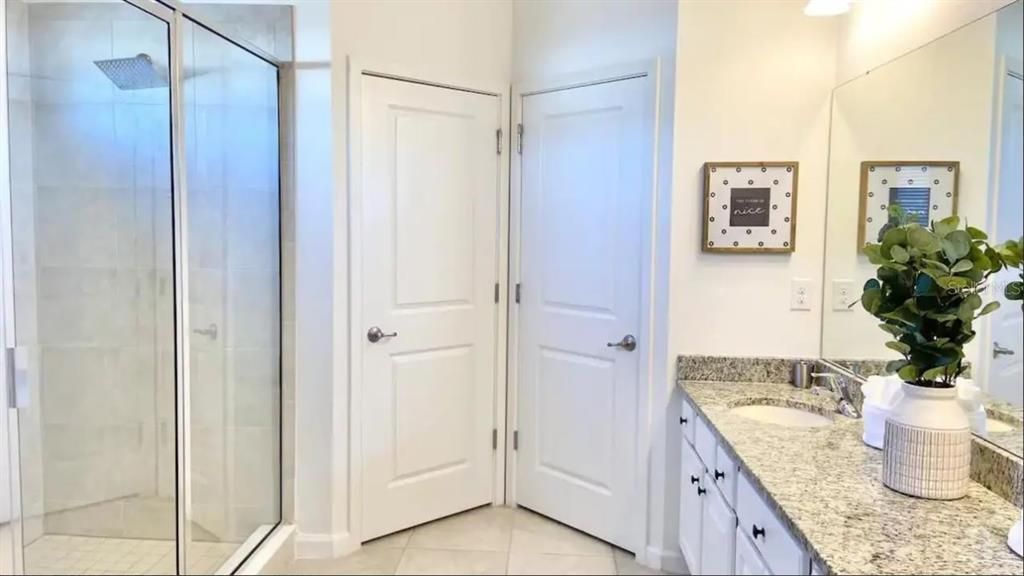 For Rent: $4,950 (5 beds, 5 baths, 3067 Square Feet)