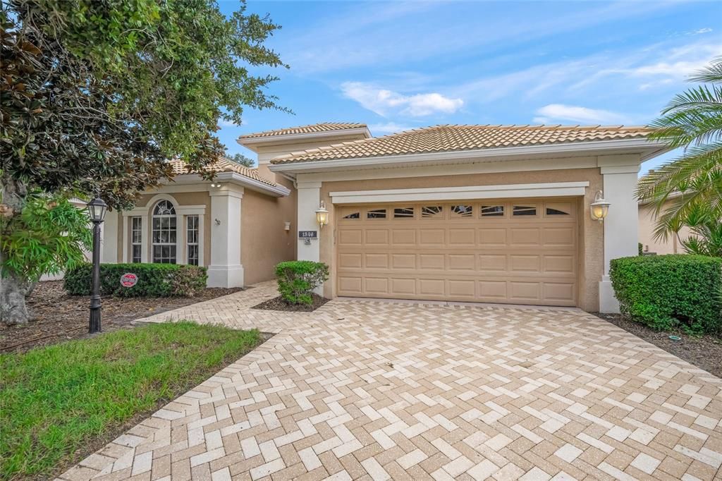 For Sale: $540,000 (3 beds, 2 baths, 2248 Square Feet)
