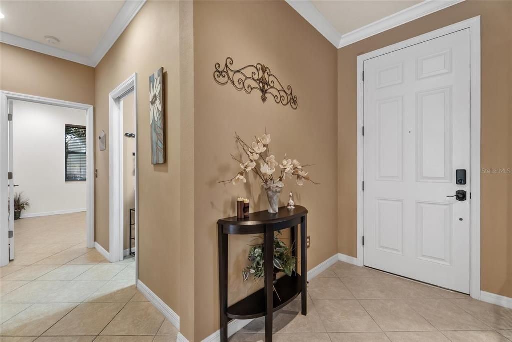 For Sale: $389,000 (3 beds, 2 baths, 1732 Square Feet)