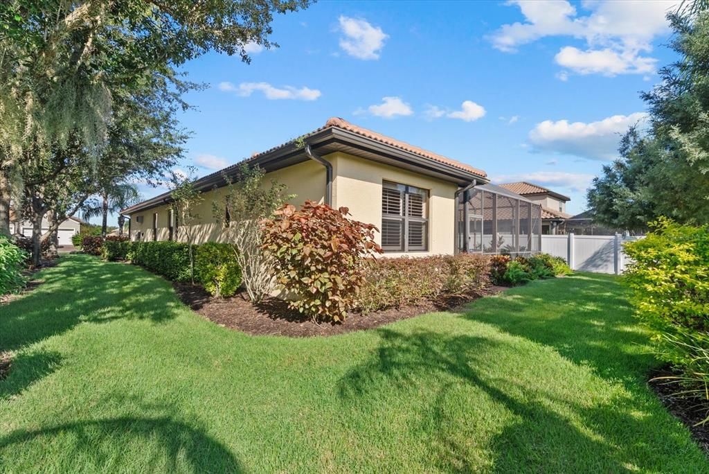 For Sale: $389,000 (3 beds, 2 baths, 1732 Square Feet)