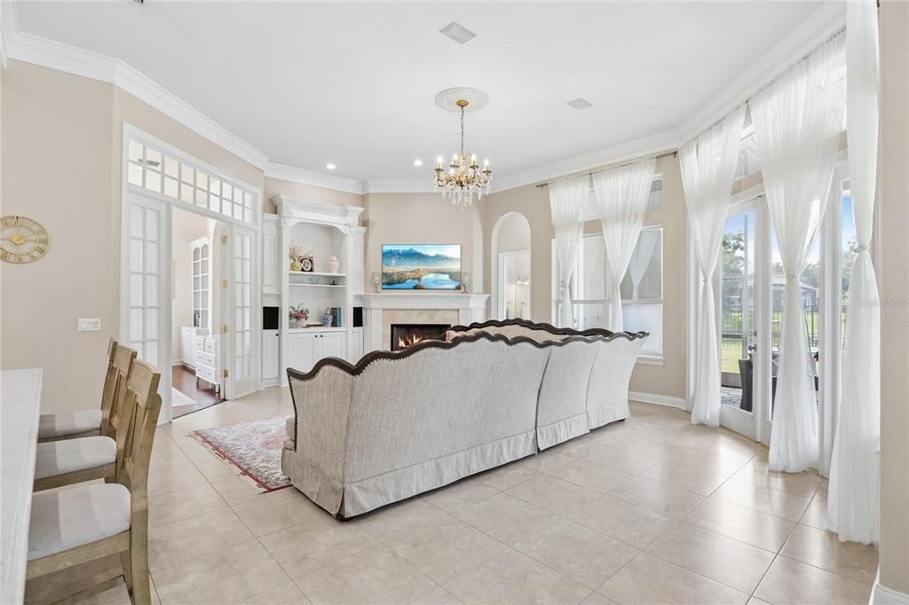 For Sale: $1,785,000 (6 beds, 5 baths, 5200 Square Feet)