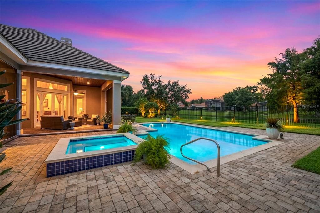 For Sale: $1,785,000 (6 beds, 5 baths, 5200 Square Feet)