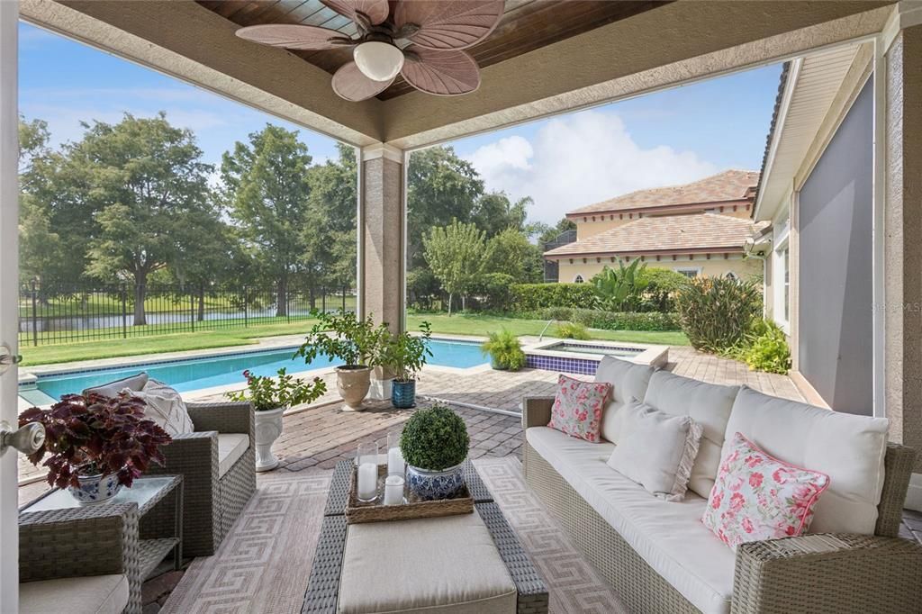For Sale: $1,785,000 (6 beds, 5 baths, 5200 Square Feet)