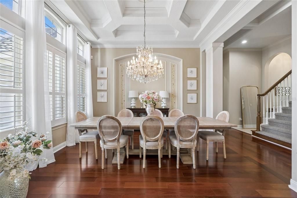 For Sale: $1,785,000 (6 beds, 5 baths, 5200 Square Feet)
