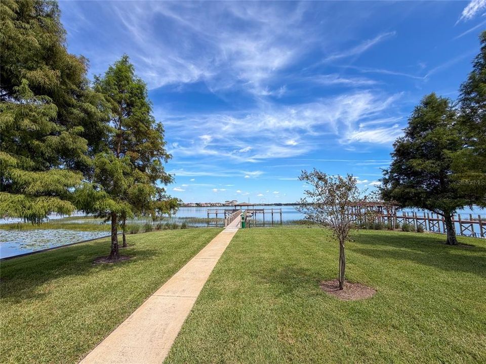 For Sale: $1,785,000 (6 beds, 5 baths, 5200 Square Feet)
