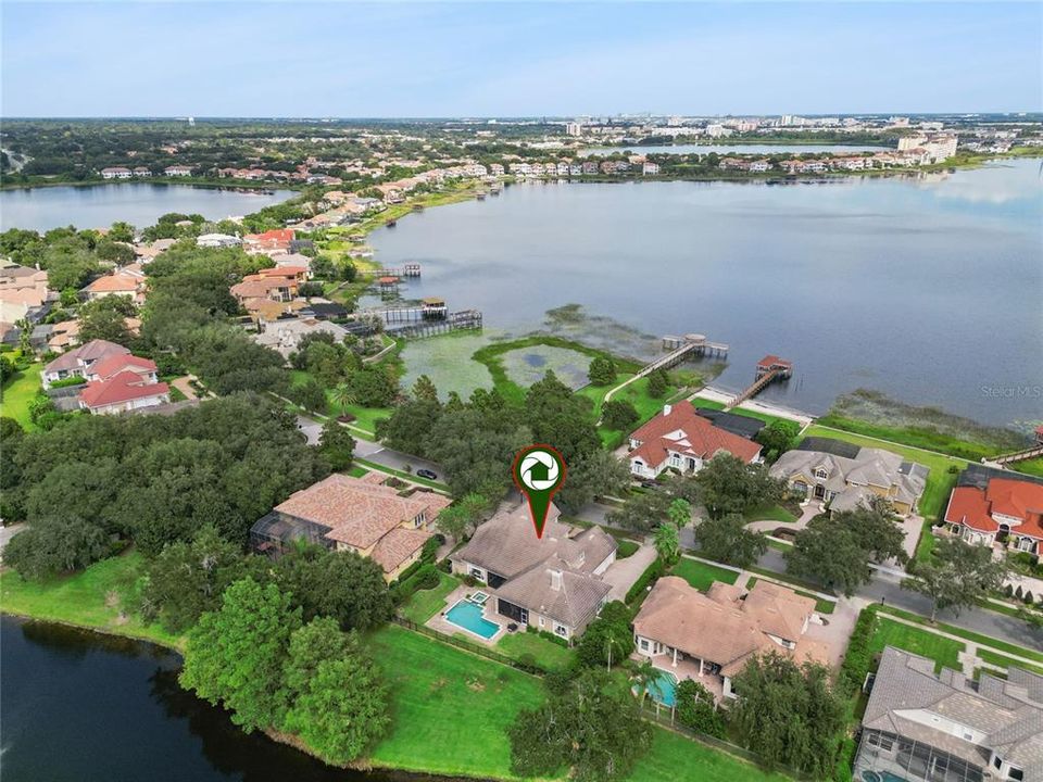 For Sale: $1,785,000 (6 beds, 5 baths, 5200 Square Feet)