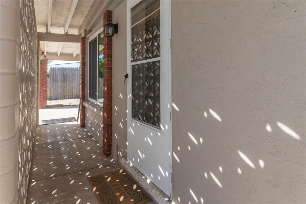 En Venta: $340,000 (3 camas, 2 baños, 1390 Pies cuadrados)