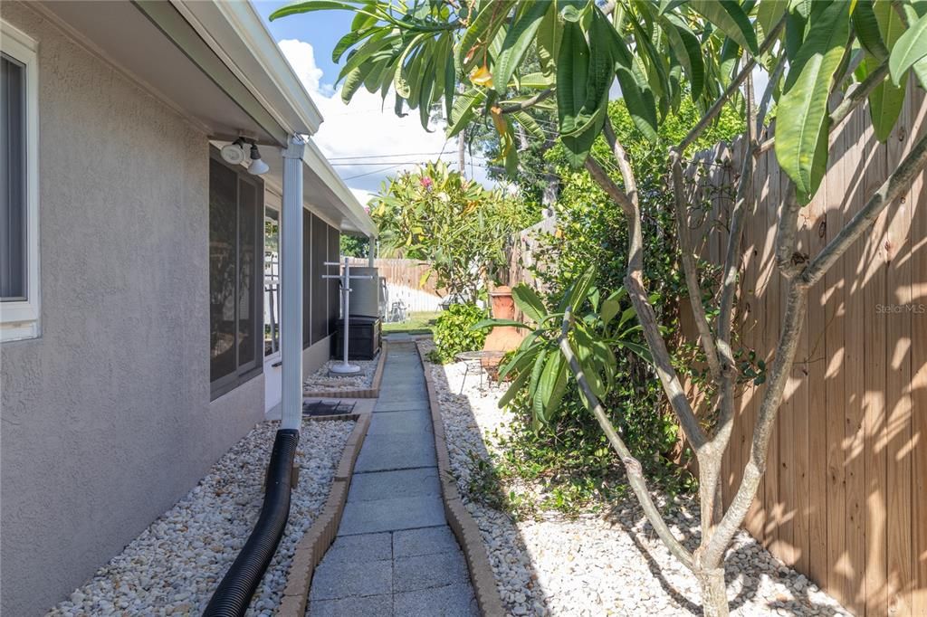 En Venta: $340,000 (3 camas, 2 baños, 1390 Pies cuadrados)