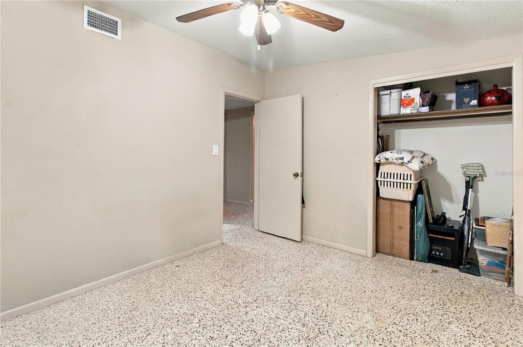 En Venta: $340,000 (3 camas, 2 baños, 1390 Pies cuadrados)