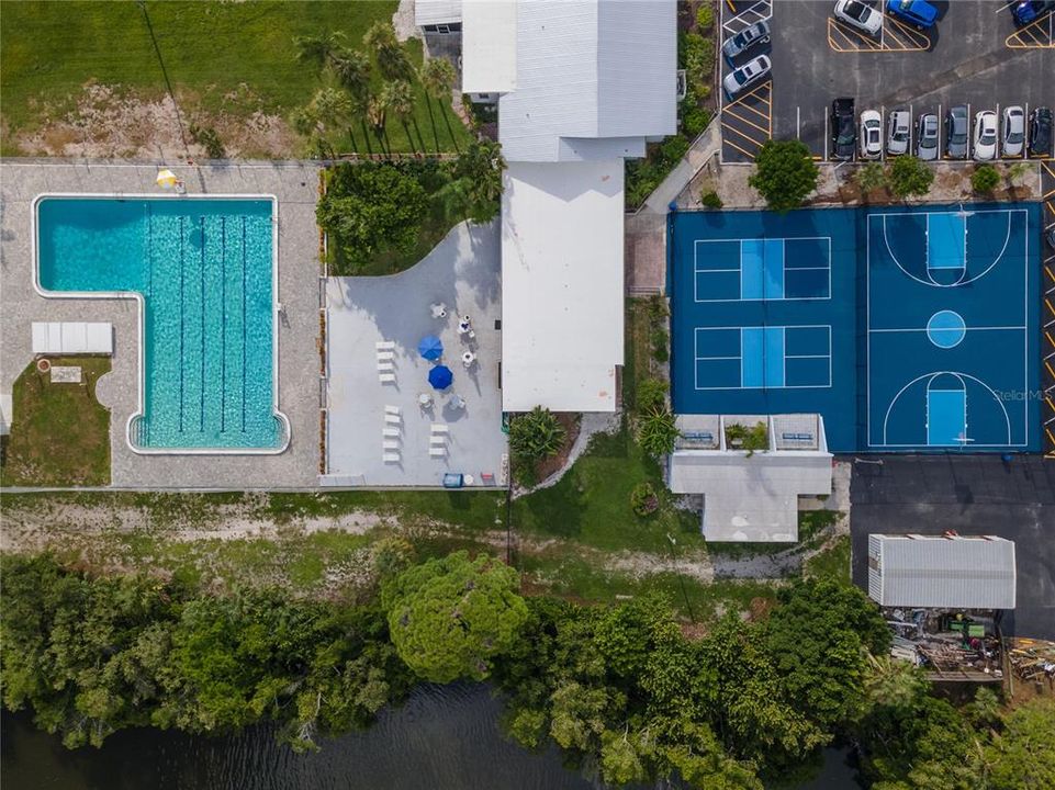 En Venta: $340,000 (3 camas, 2 baños, 1390 Pies cuadrados)