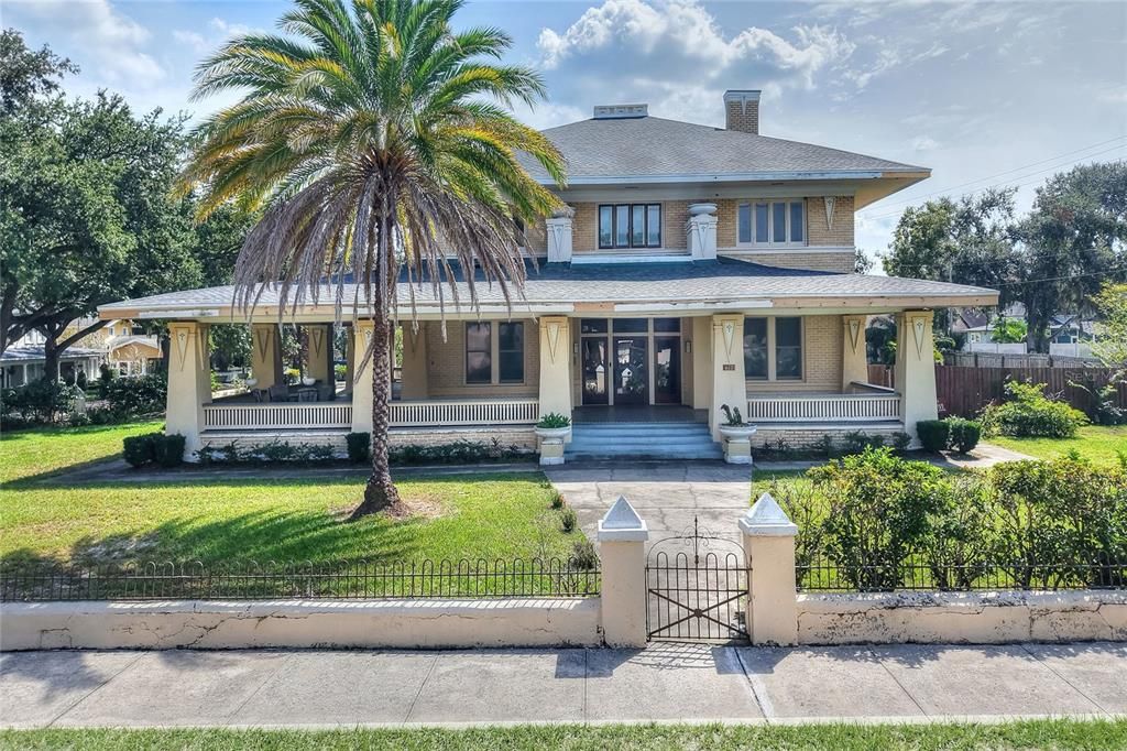 En Venta: $1,100,000 (7 camas, 5 baños, 6686 Pies cuadrados)