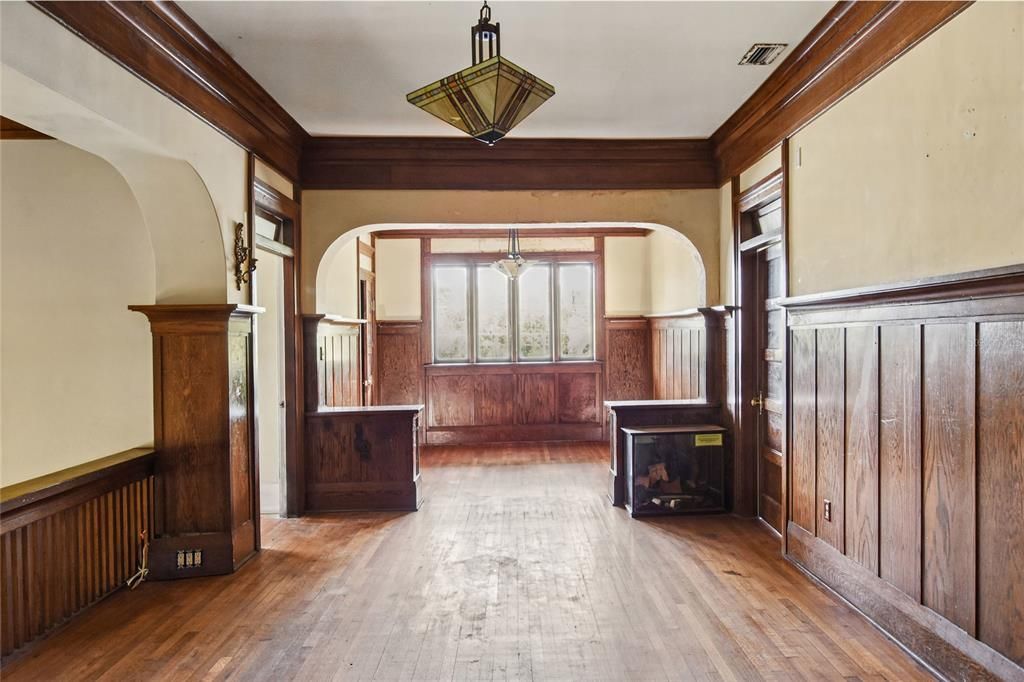 En Venta: $1,100,000 (7 camas, 5 baños, 6686 Pies cuadrados)