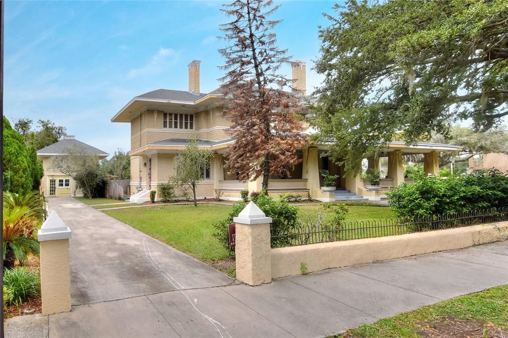 En Venta: $1,100,000 (7 camas, 5 baños, 6686 Pies cuadrados)